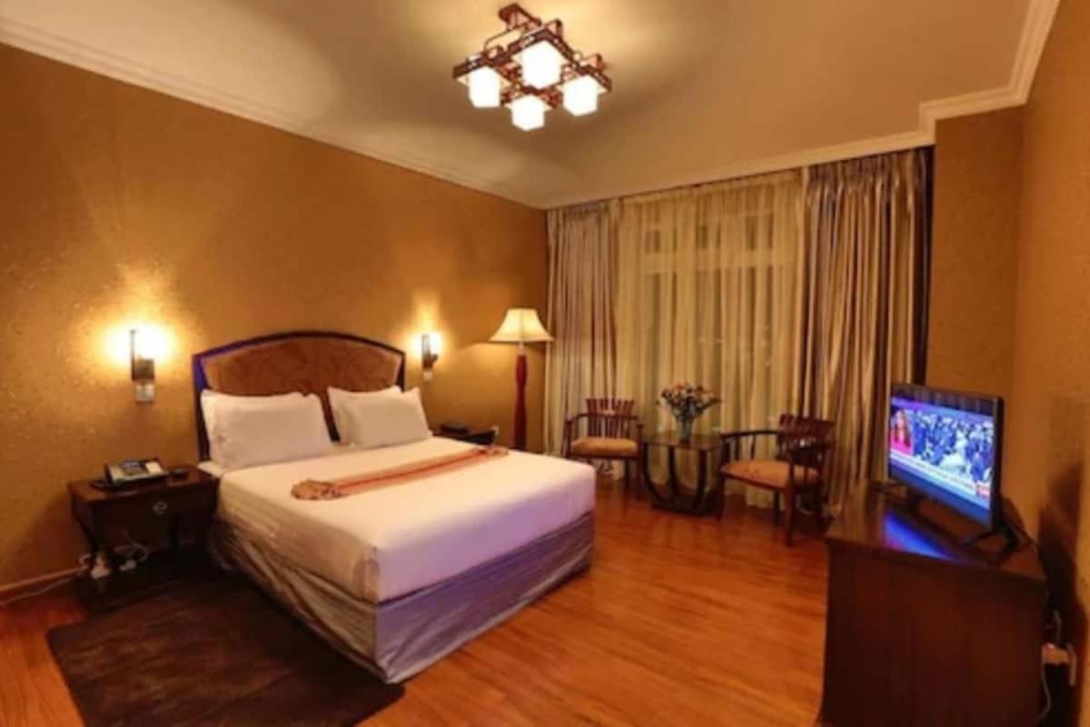 Abyssinia Renaissance Hotel Addis Ababa Bagian luar foto