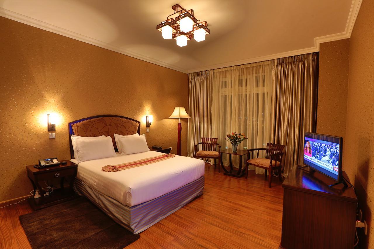 Abyssinia Renaissance Hotel Addis Ababa Bagian luar foto
